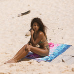 Kaleidoscope - Sandabweisendes Strandtuch mit Geheimfach - WOODSANDWAVES