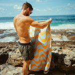 Copacabana Lemon - Sandabweisendes Strandtuch mit Geheimfach - WOODSANDWAVES