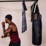 Dark Mind - Sporthandtuch mit Magnet & Zipper-Tasche - WOODSANDWAVES