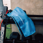 Clear Blue - Sporthandtuch mit Magnet & Zipper-Tasche - WOODSANDWAVES