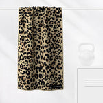 Wild Workout - Sporthandtuch mit Magnet & Zipper-Tasche - WOODSANDWAVES