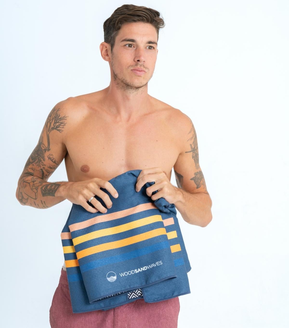 Calm Cruise - schnelltrocknendes Duschhandtuch aus Premium Mikrofaser - angenehm auf der Haut - 140 x 70cm - WOODSANDWAVES