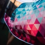 Kaleidoscope - Sporthandtuch mit Magnet & Zipper-Tasche - WOODSANDWAVES