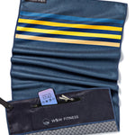 Calm Cruise - Sporthandtuch mit Magnet & Zipper-Tasche - WOODSANDWAVES