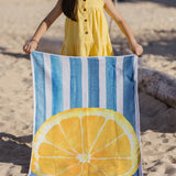 Blue & Juicy - Strandtuch für Kinder - schadstofffrei, schnelltrocknend  & sanft zur Haut (140cm x 70cm)