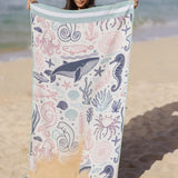 Sea of Dreams - Strandtuch für Kinder - schadstofffrei, schnelltrocknend  & sanft zur Haut (140cm x 70cm)