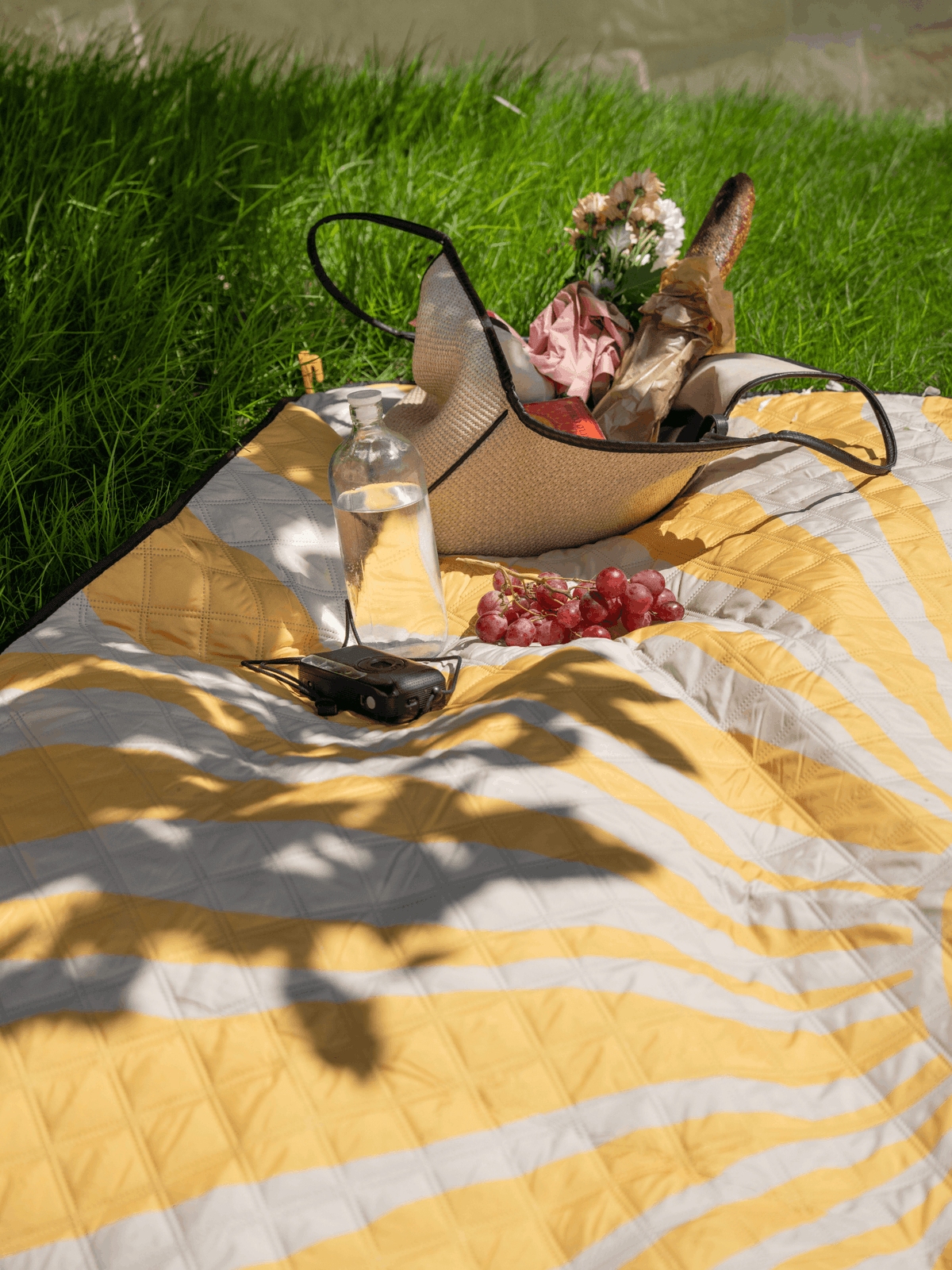 Sunshine - Picknick- und Stranddecke (isoliert) 200 x 200 cm
