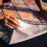 Mosaics - Rutschfestes Yoga-Handtuch mit Silikon-Noppen - WOODSANDWAVES