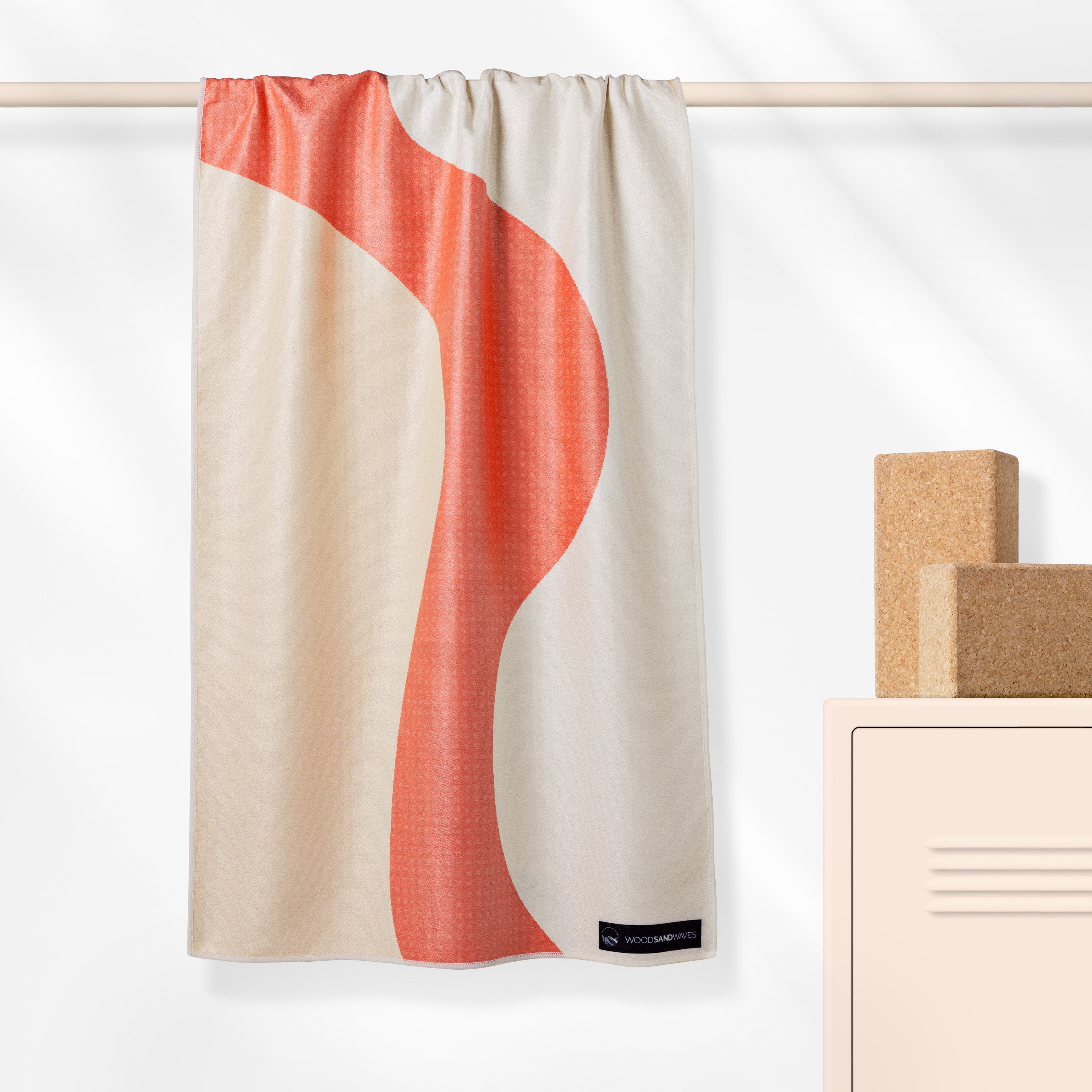 Inner Peace - Rutschfestes Yoga-Handtuch mit Silikon-Noppen - WOODSANDWAVES