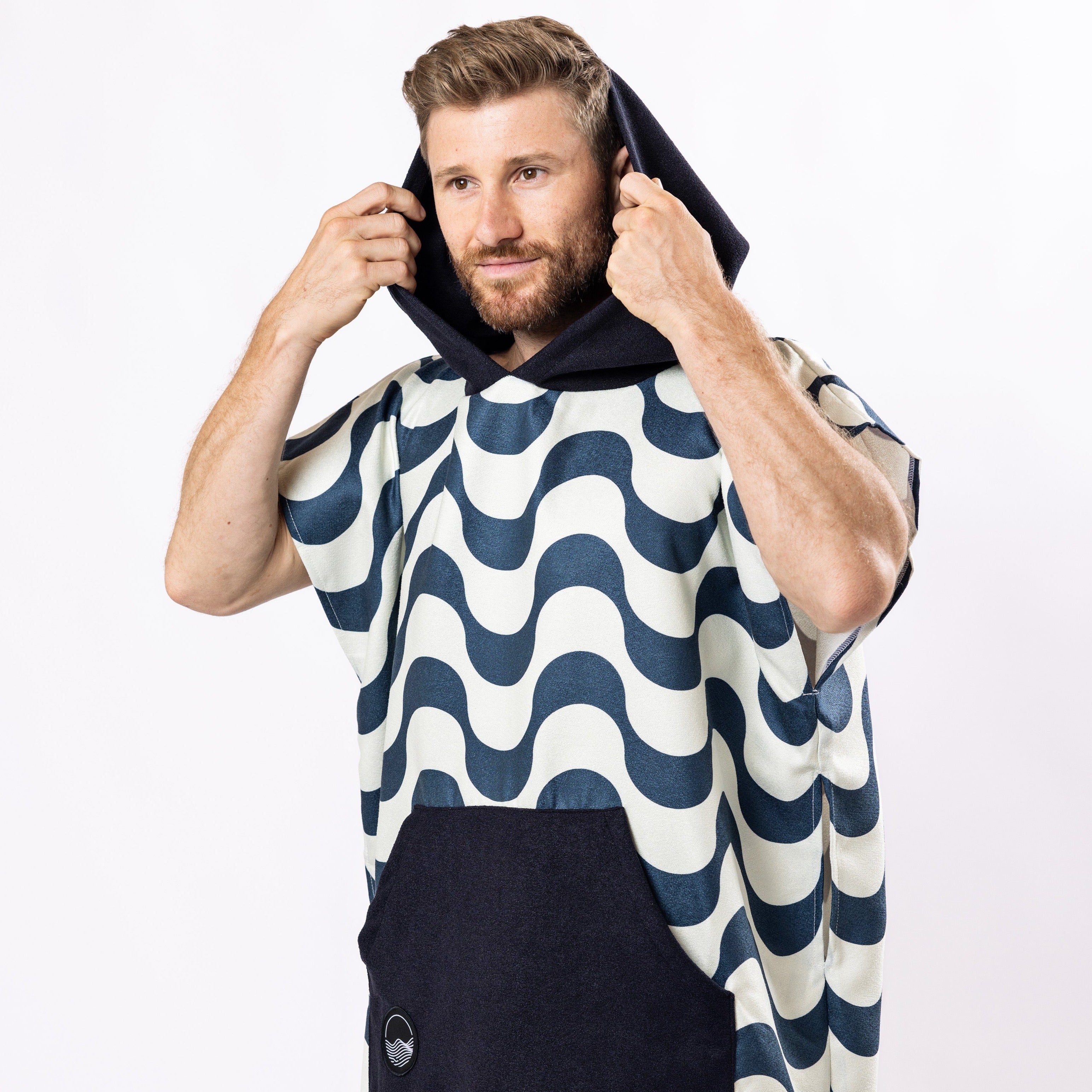 Surf-Poncho Copacabana - für Frauen & Männer - aus schnelltrocknender und ultra-leichter Mikrofaser - WOODSANDWAVES
