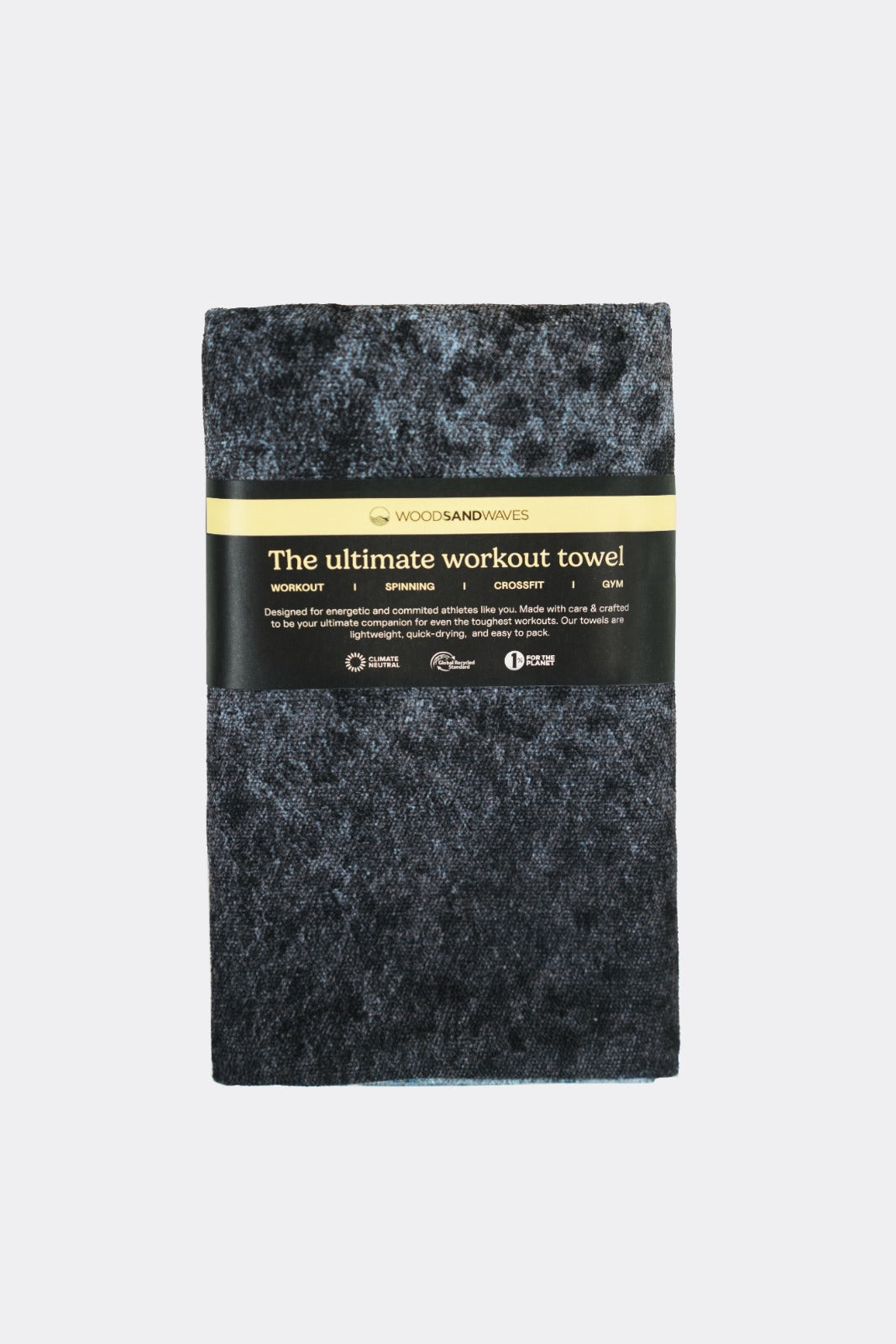 Stormy Skies - Sporthandtuch mit Magnet & Zipper-Tasche - WOODSANDWAVES