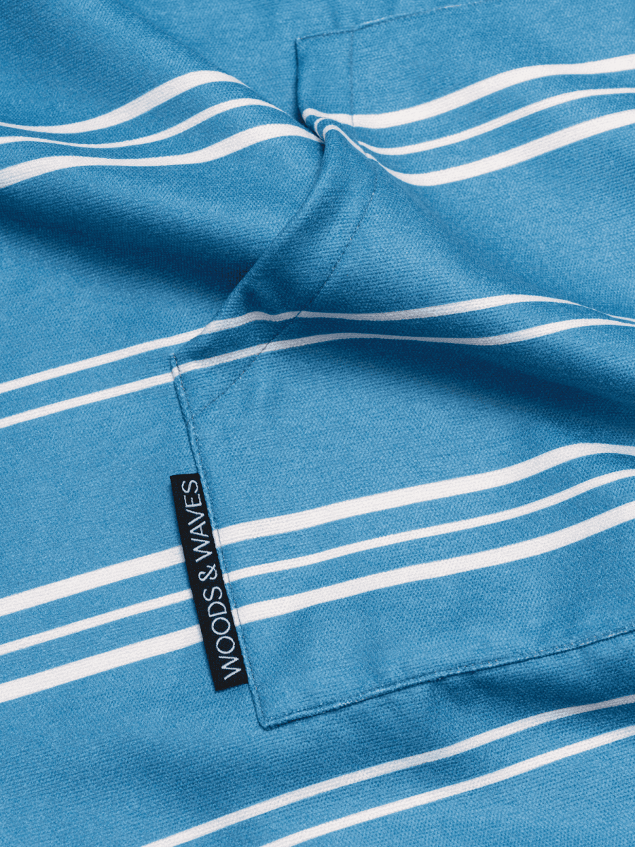 Badeponcho für Kinder (120cm - 150cm) - sanft zur Haut & extra schnell wieder trocken - aus Premium Mikrofaser - Ocean Lines - (ca. 6-12 Jahre) - woodsandwaves.co