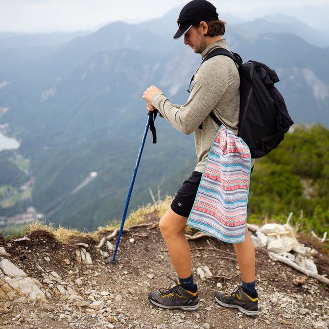 Bazaar of Dreams - Ultra - leichtes Outdoor - und Wanderhandtuch - woodsandwaves.co