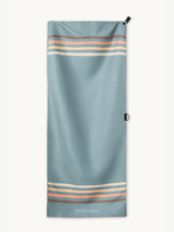 Calm Cruise Eucalyptus - Sporthandtuch mit Magnet & Zipper - Tasche - woodsandwaves.co