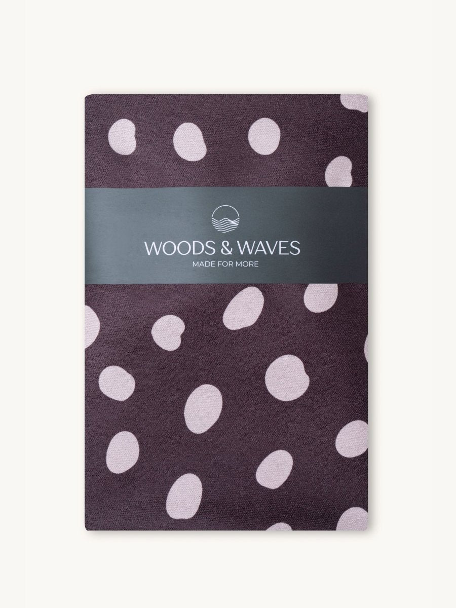 Cocoa Shore - Schnelltrocknendes Reise - und Strandtuch mit Geheimfach - woodsandwaves.co