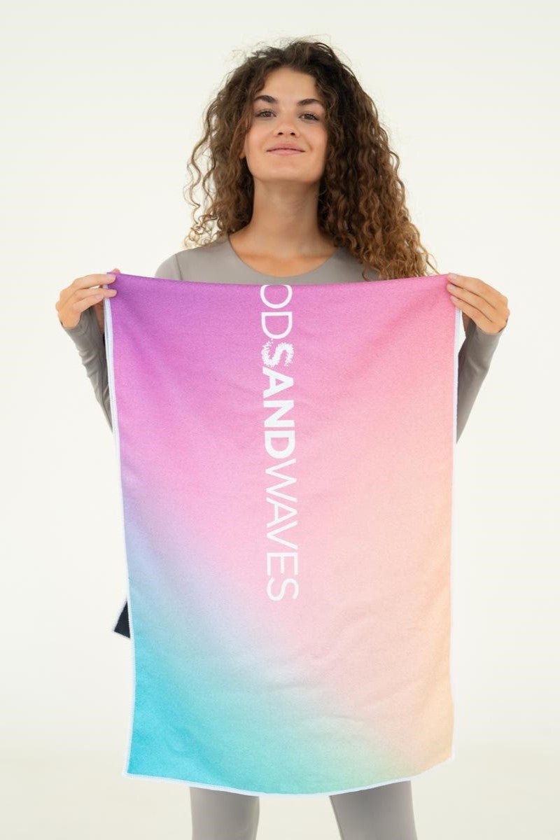 Colourful Temptation - Sporthandtuch mit Magnet & Zipper - Tasche - woodsandwaves.co