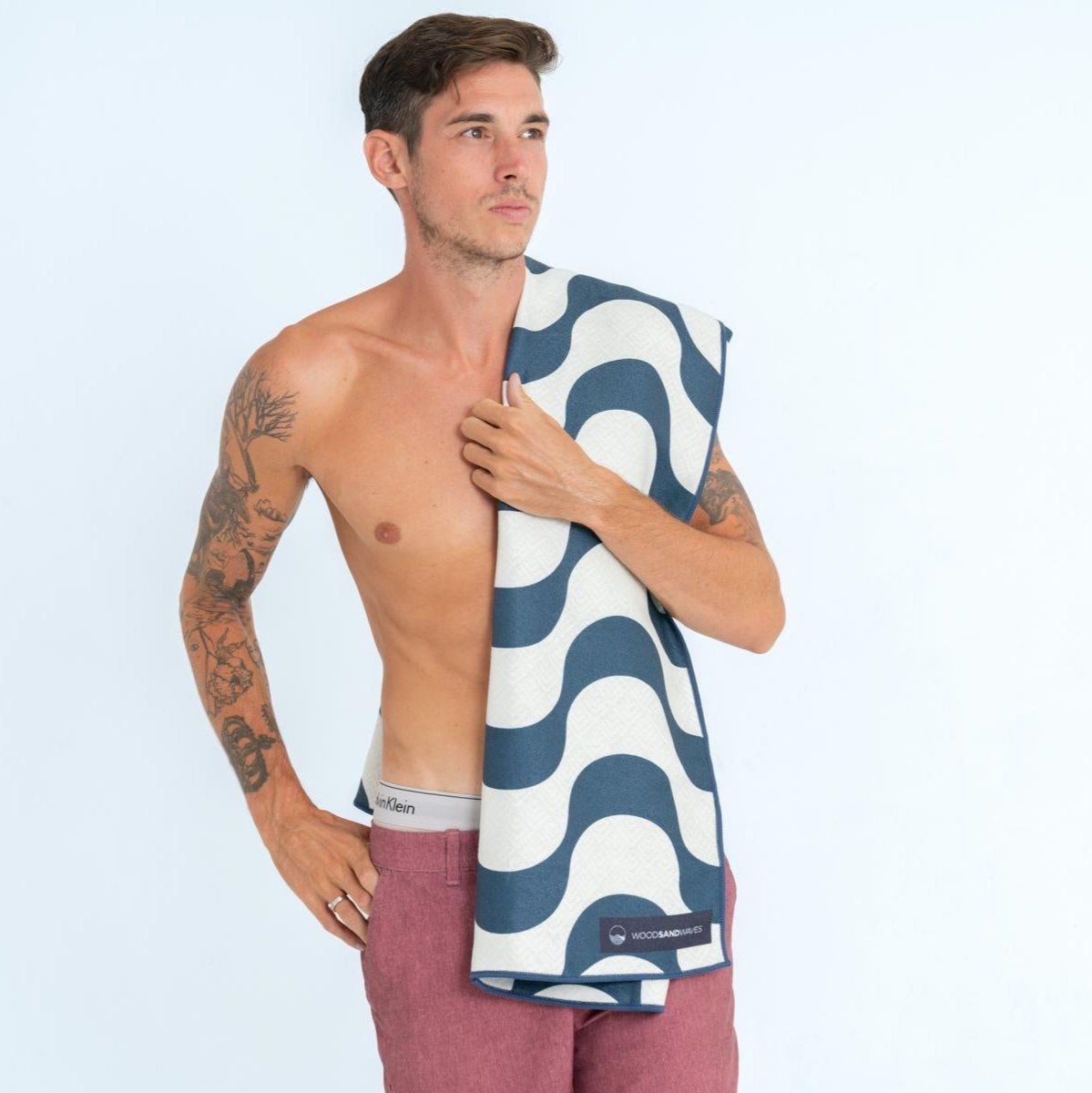 Copacabana - Duschhandtuch aus Premium Mikrofaser - angenehm auf der Haut - woodsandwaves.co