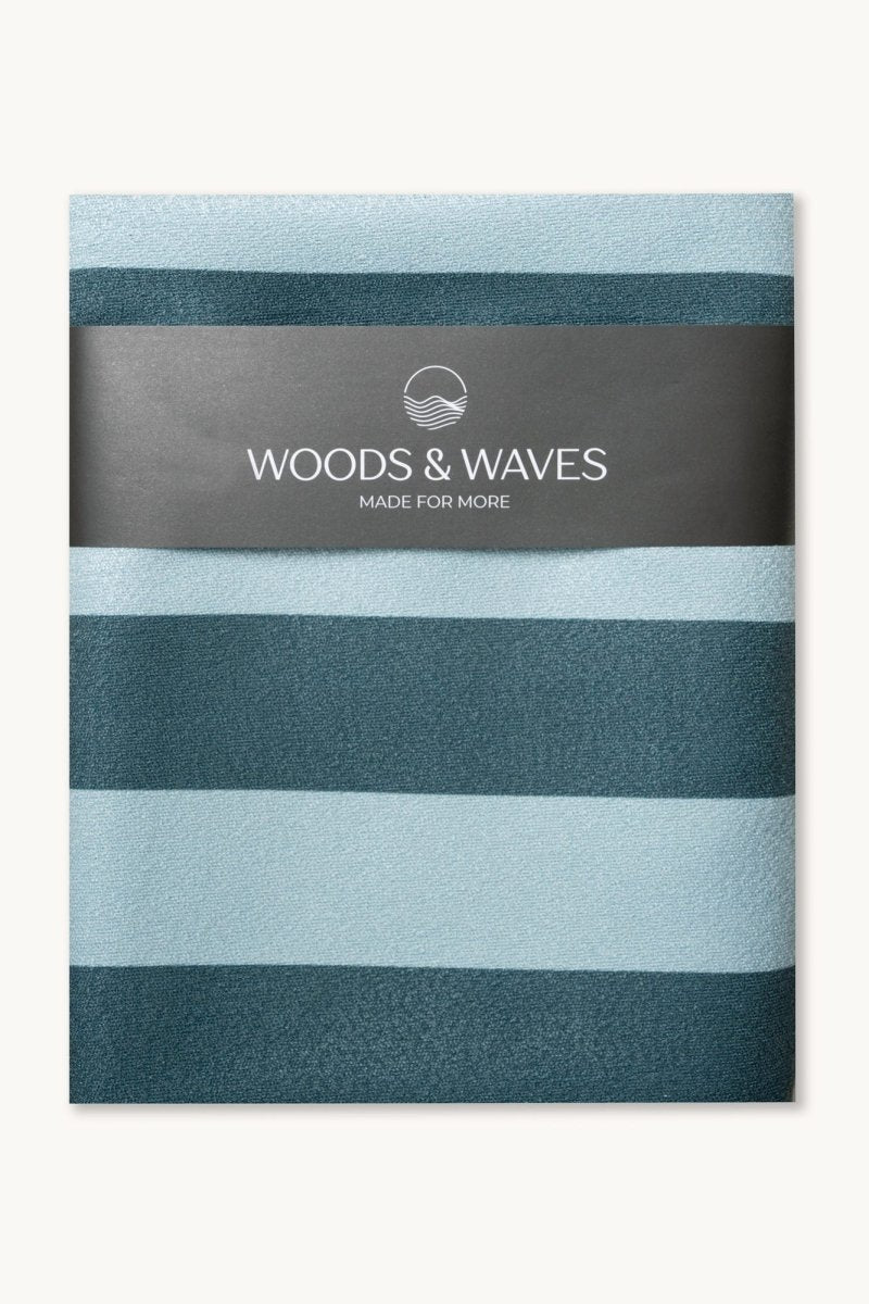 Deep Pine - Saunatuch aus Premium Mikrofaser (200 x 80 cm) - woodsandwaves.co
