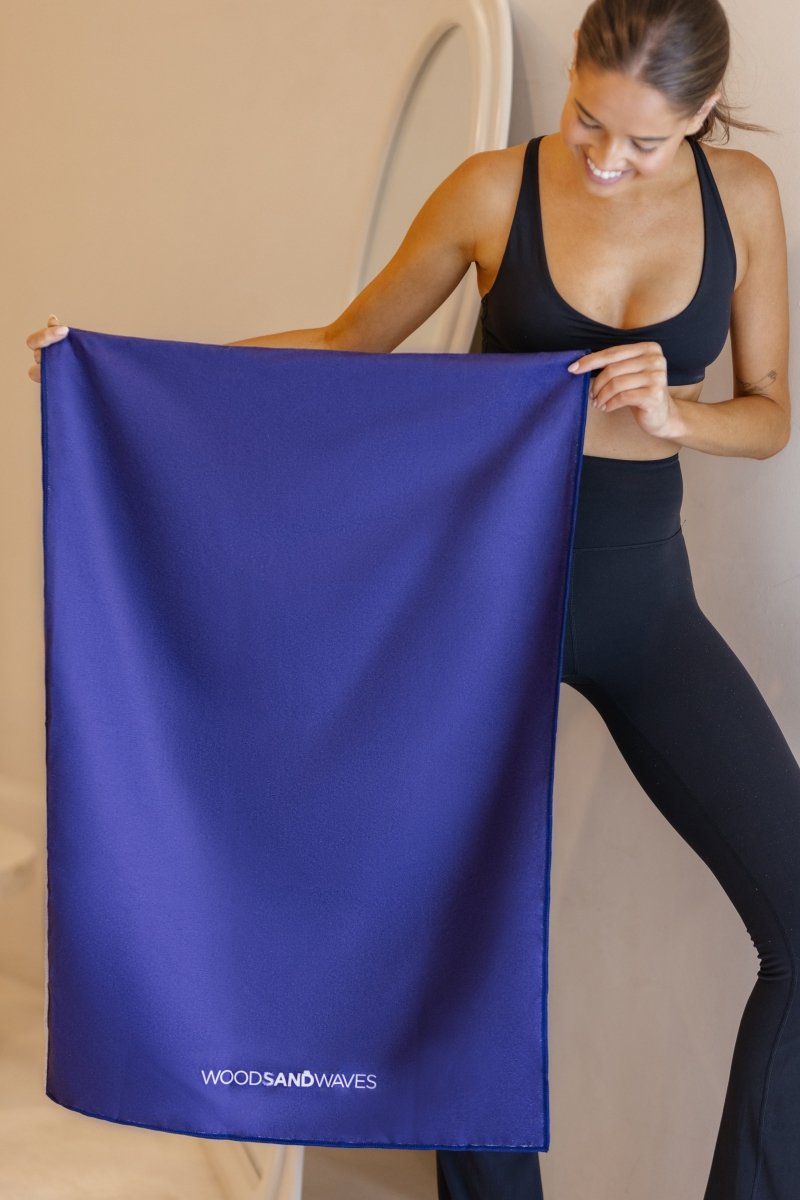 Eclipse - Rutschfestes Yoga - Handtuch mit Silikon - Noppen - woodsandwaves.co