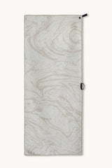 Ivory Flow - Sporthandtuch mit Magnet & Zipper-Tasche - woodsandwaves.co