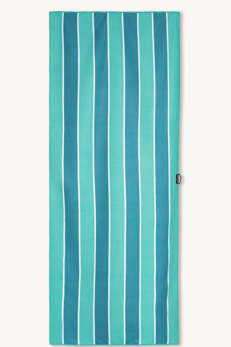 Laguna Stripes - Saunatuch aus Premium Mikrofaser (200 x 80 cm) - woodsandwaves.co