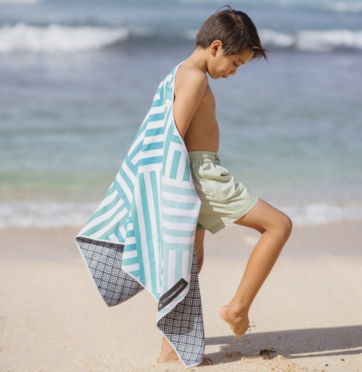 Mint Relaxation - Strandtuch für Kinder - schadstofffrei & sanft zur Haut - woodsandwaves.co