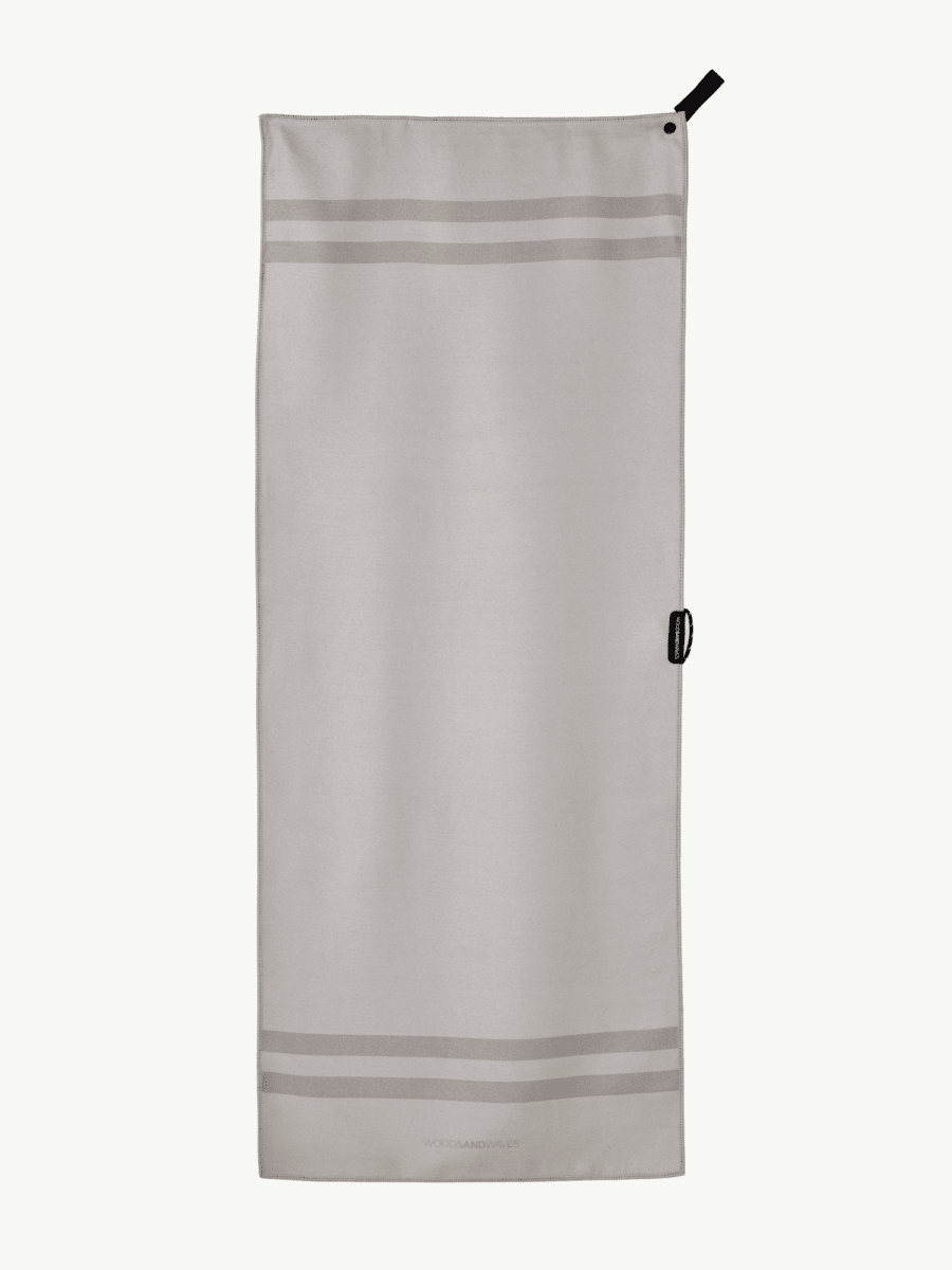 Stripes Glacier Grey - Sporthandtuch mit Magnet & Zipper - Tasche - woodsandwaves.co