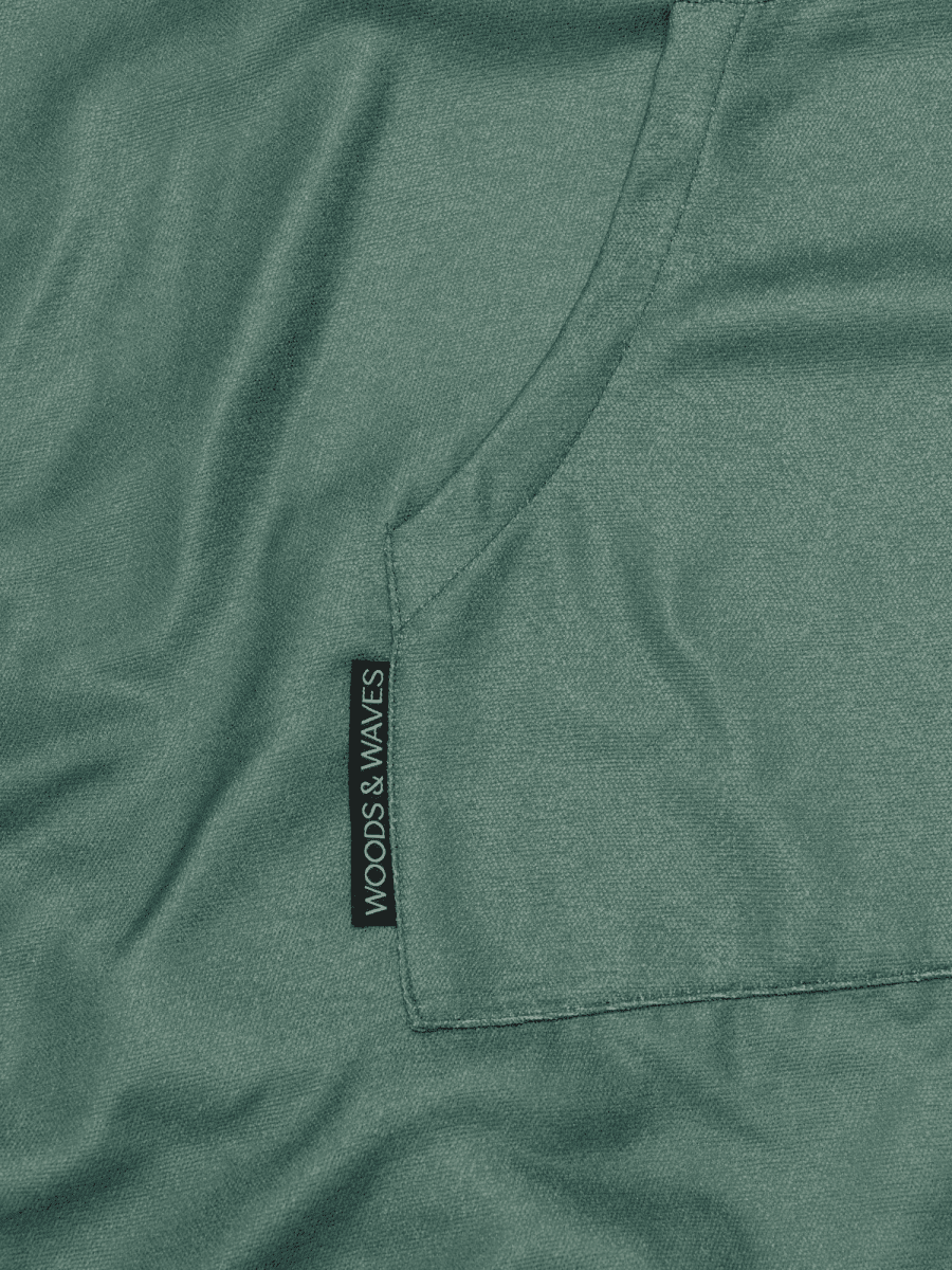 Surf - Poncho - für Frauen & Männer - aus schnelltrocknender und leichter Mikrofaser - Deep Forest - woodsandwaves.co