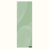 Waves of Zen - Rutschfestes Yoga - Handtuch mit Silikon - Noppen - woodsandwaves.co