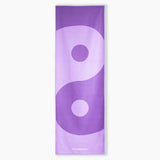 Yin & Yang Vio - Rutschfestes Yoga - Handtuch mit Silikon - Noppen - woodsandwaves.co