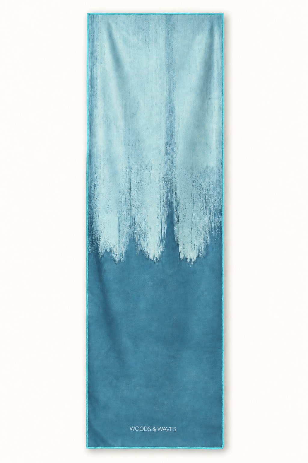 Pulse Blue – Rutschfestes Yoga-Handtuch mit Silikon-Noppen, ausgebreitet – Woods & Waves