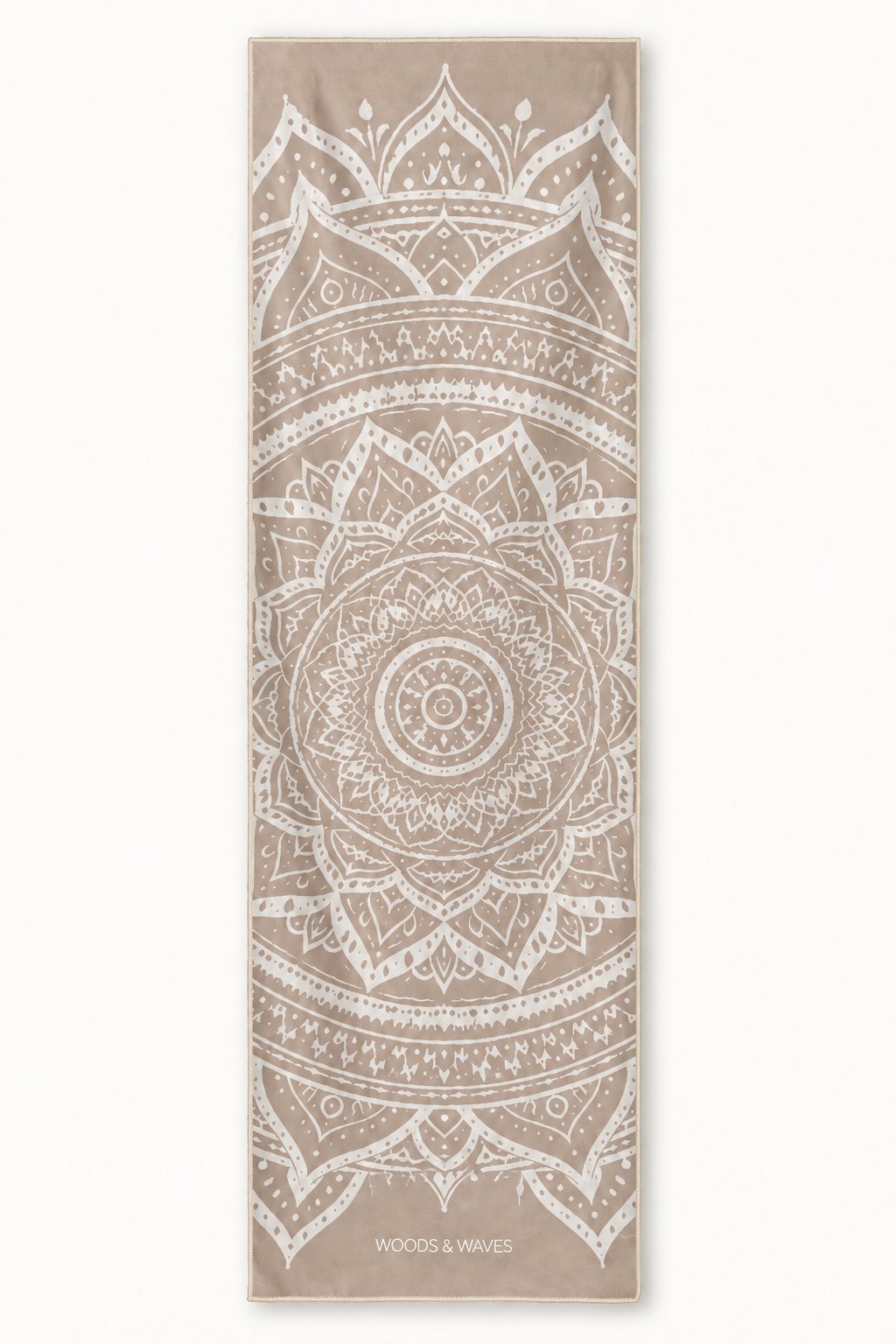 Serenity – Rutschfestes Yoga-Handtuch mit Silikon-Noppen, ausgebreitet – Woods & Waves