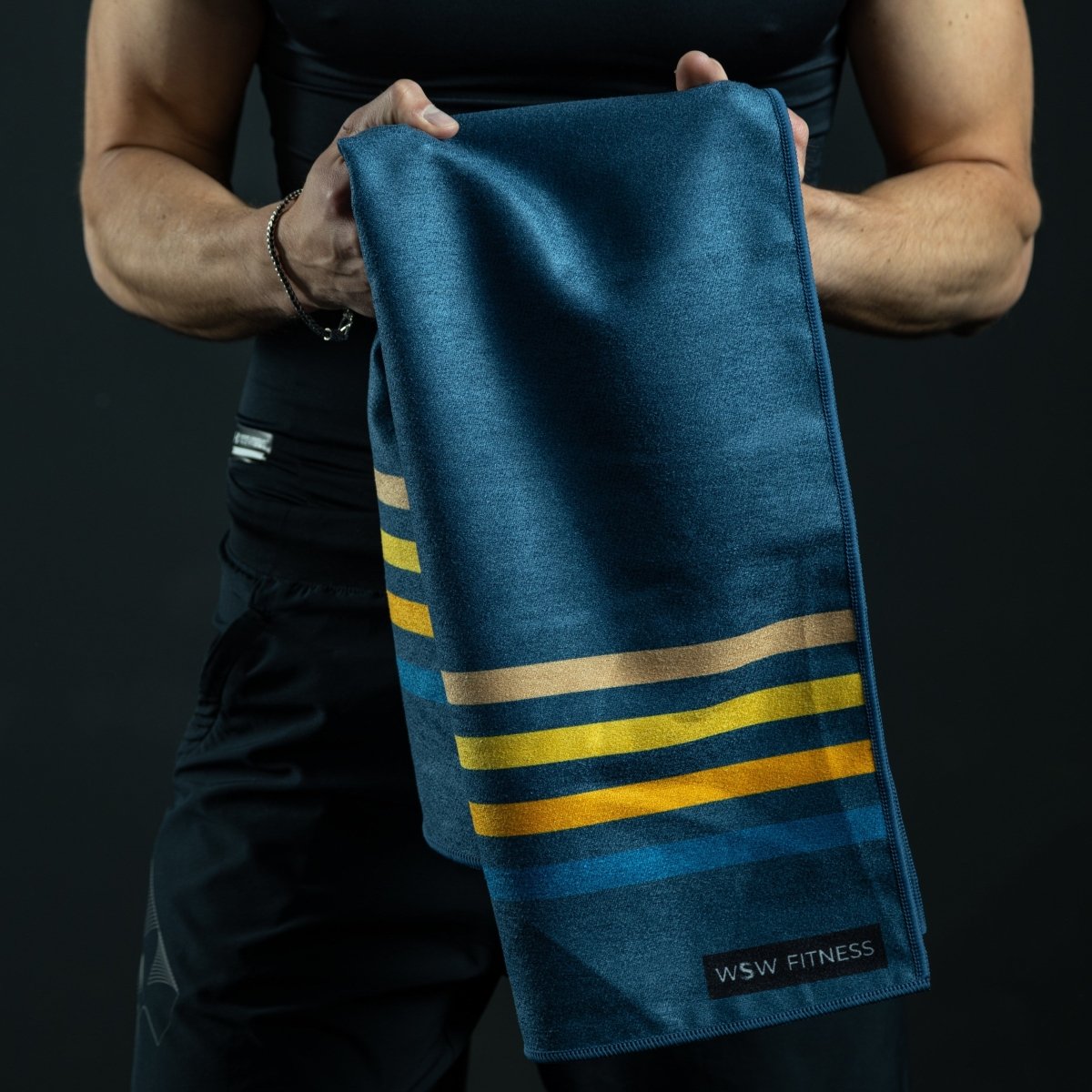 Calm Cruise - Sporthandtuch mit Magnet & Zipper - Tasche - woodsandwaves.co